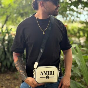 Carriel AMIRI Crossbody Blanco – Lujo Urbano Premium