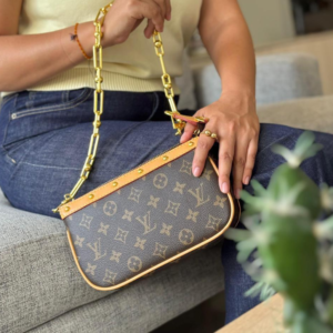 Louis Vuitton Chain Pochette