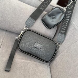 Carriel Louis Vuitton Black Pattern Crossbody