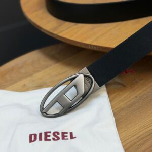 Correa Diesel Black Modern
