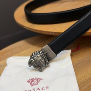 Correa Versace Medusa Black