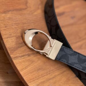 Correa Coach Black Signature